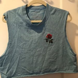 A empyre muscle tank that’s so CUTE